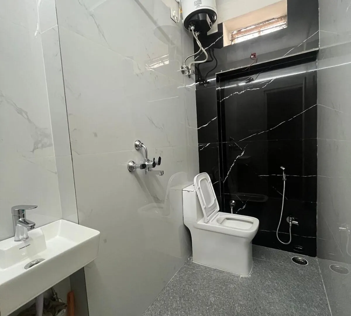 Chetak Haweli 4 Bedroom Heritage House Chetak Circle Udaipur 0*,